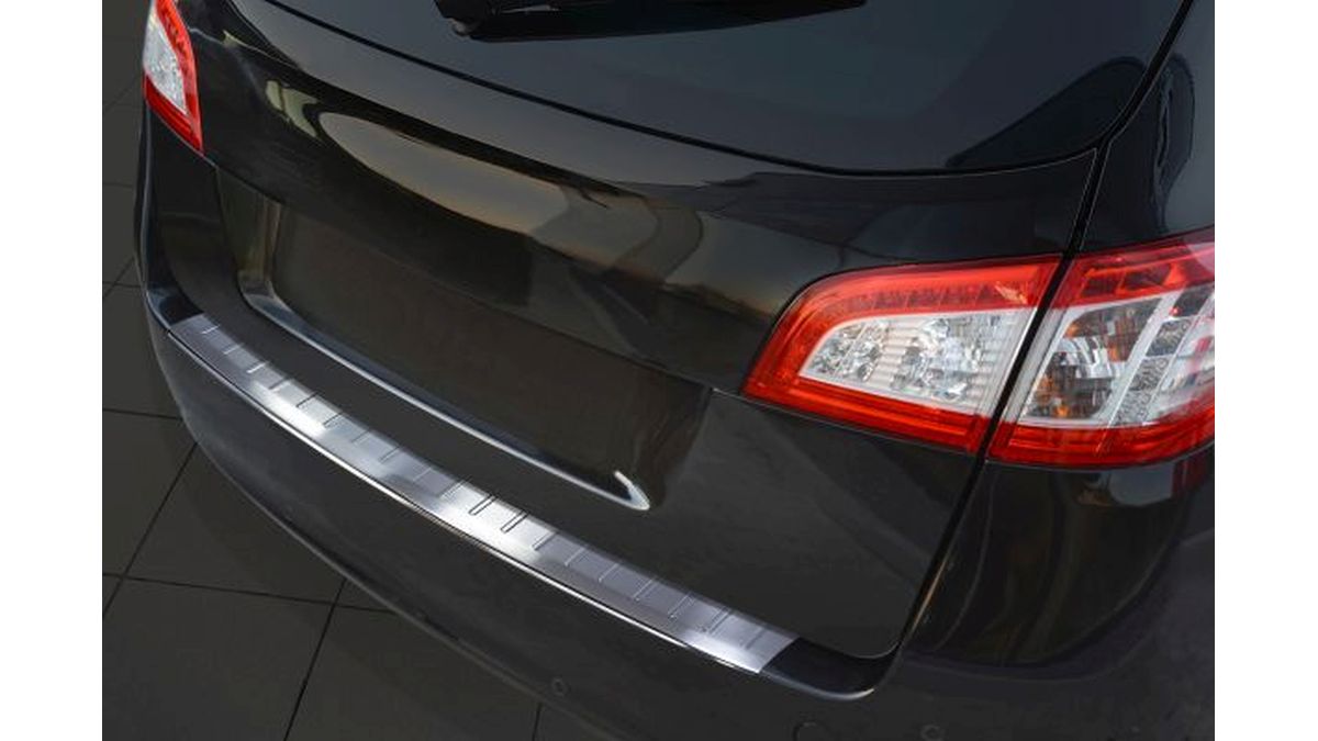 Teileplus24 Protection Seuil Coffre V2A Inox Peugeot 508 SW 2010-2018 - Argent Brossé - Avec Bord